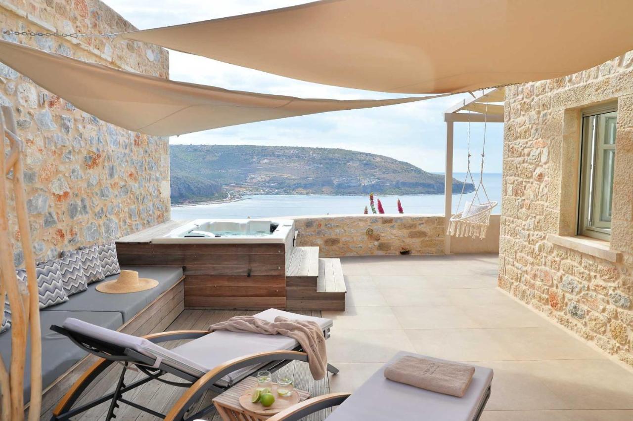 Akrolithi Boutique Hotel & Suites Oitylo Exterior photo