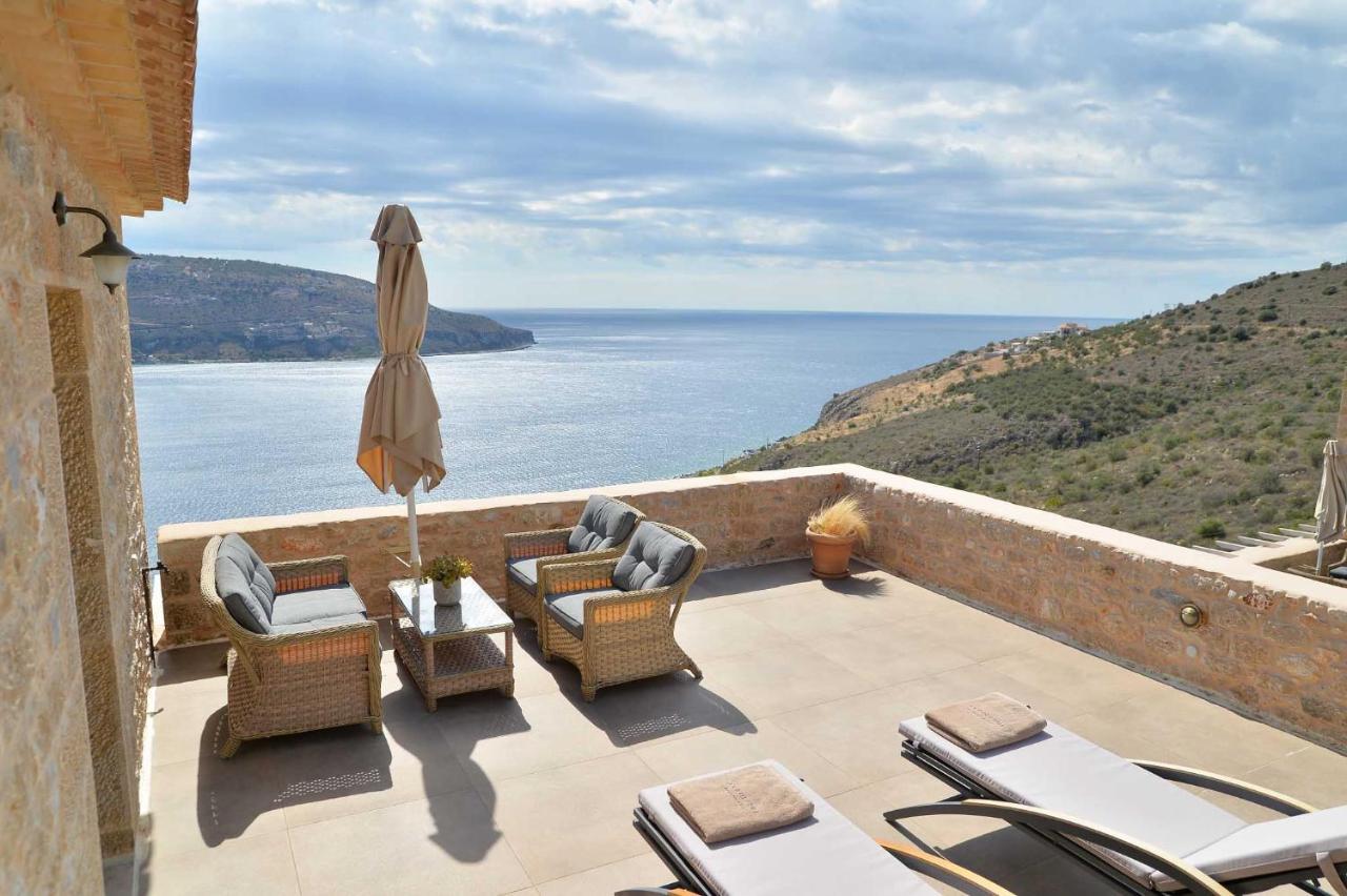 Akrolithi Boutique Hotel & Suites Oitylo Exterior photo