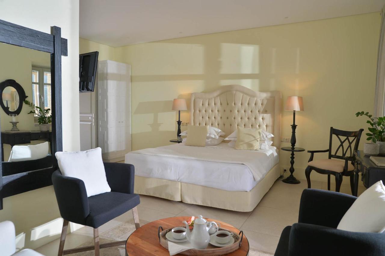 Akrolithi Boutique Hotel & Suites Oitylo Exterior photo