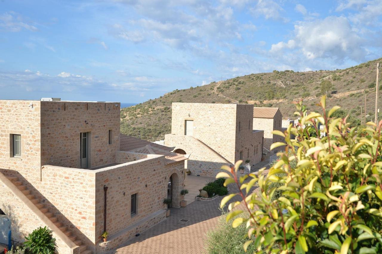 Akrolithi Boutique Hotel & Suites Oitylo Exterior photo