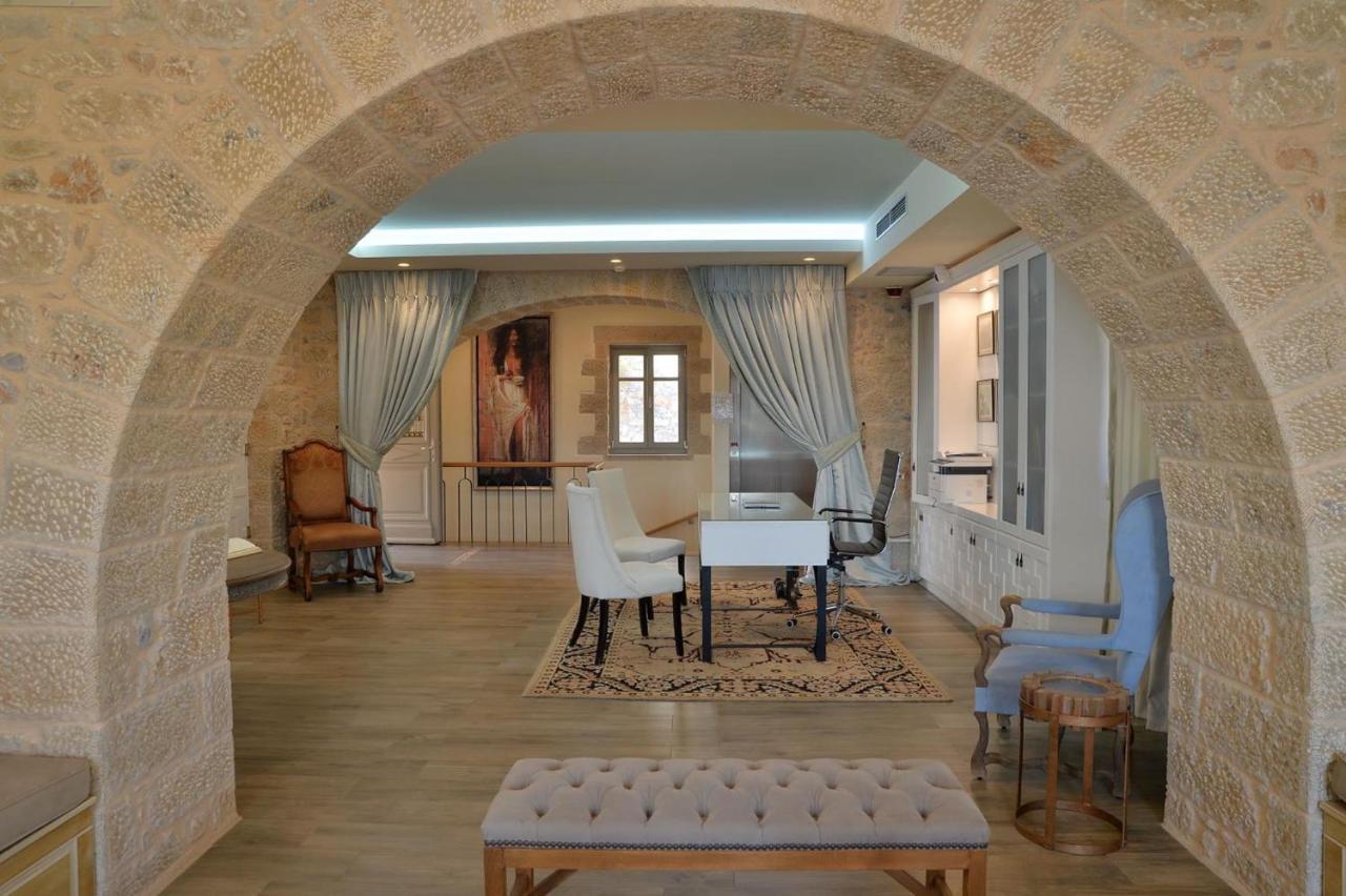 Akrolithi Boutique Hotel & Suites Oitylo Exterior photo