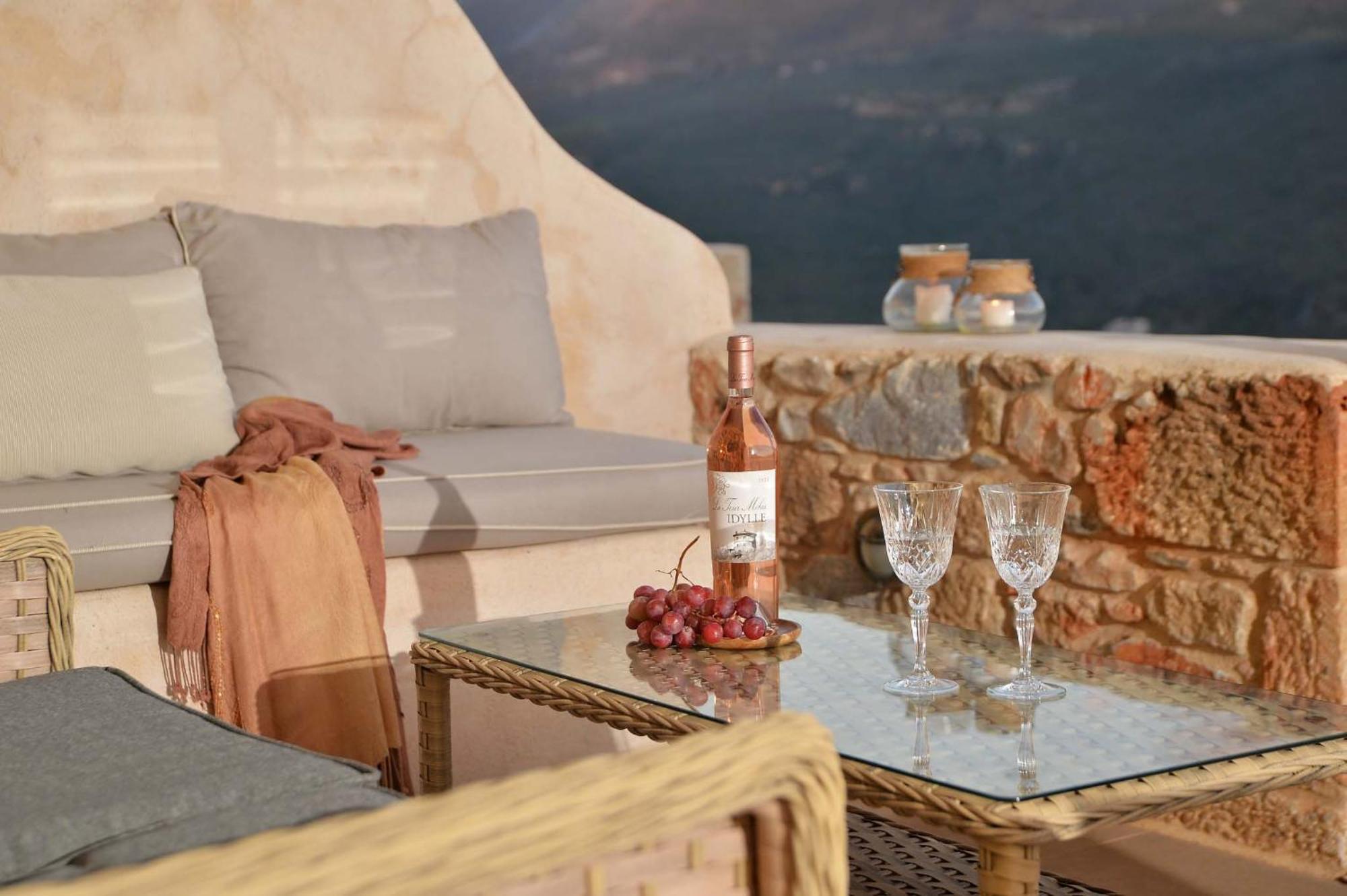 Akrolithi Boutique Hotel & Suites Oitylo Exterior photo